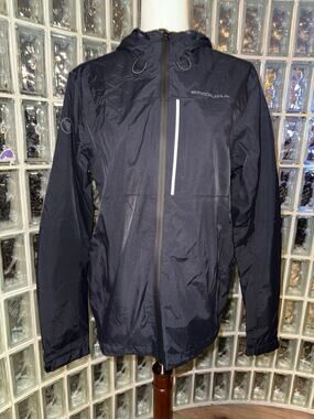 Endura Hummvee Waterproof Black Hooded Jacket - Size Small